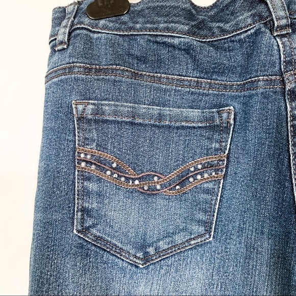 Contrast • Cropped Jeans (Size 11) - Picture 5 of 5